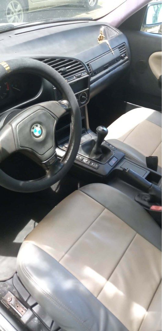 BMW 316i (E36) Series Manual (Category: Used Cars) located in Las Pinas. Submitted by johnskeez (Listing ID 1465323407, Image 2). Description: For Sale BMW 316i Manual Trans Odo 199k All good Condition Gagamtin nalang.. Pwede ka magdala ng mekaniko para macheck. Clean papers Las piñas area Asking Price 160k.