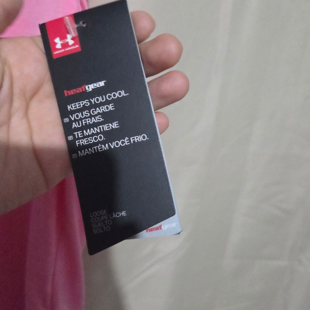 BNWT UNDER ARMOUR WOMEN TANK (Category: Activewear) located in Santiago. Submitted by fromboxes (Listing ID 1465317089, Image 3). Description: BNWT XS keri S Ships thru J&T Isabela North Luzon Shipping Nationwide No rush shipping 😊😊.