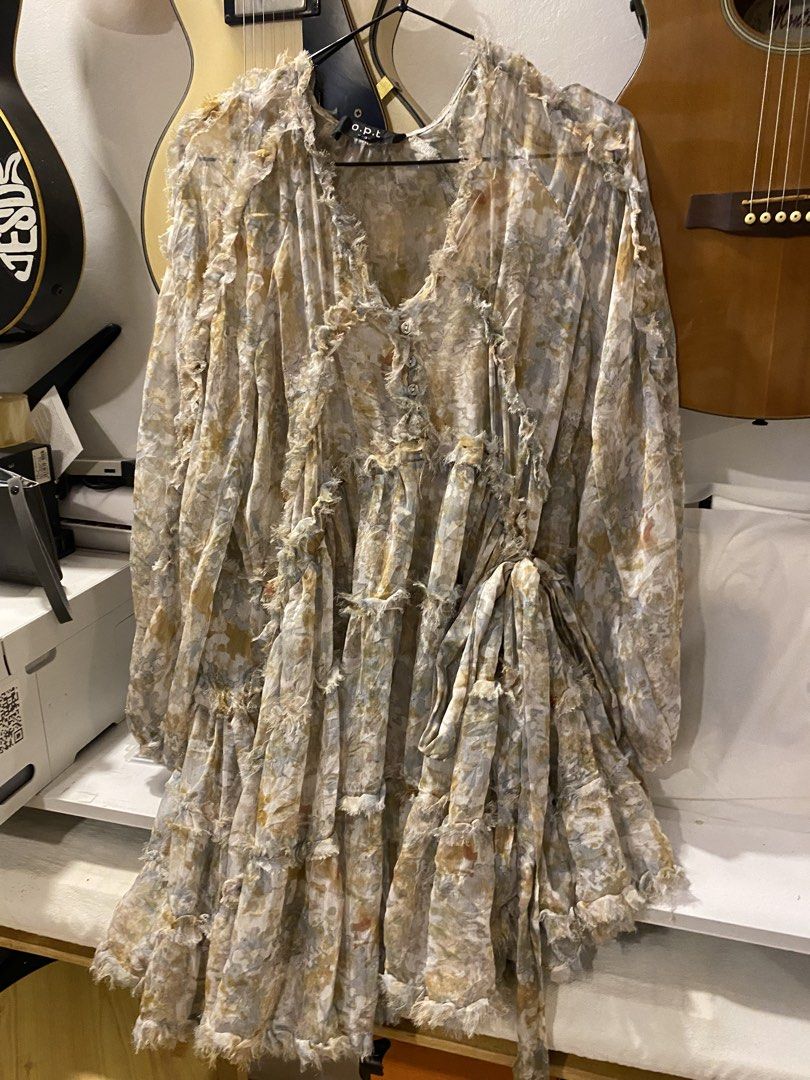 Boho Midi Dress (Category: Dresses) located in Trece Martires City. Submitted by reloveandrestyle (Listing ID 1465281470, Image 1). Description: -Boho Midi Dress -Super Pretty -Fit To XS-M (XS on tag) -See thru.