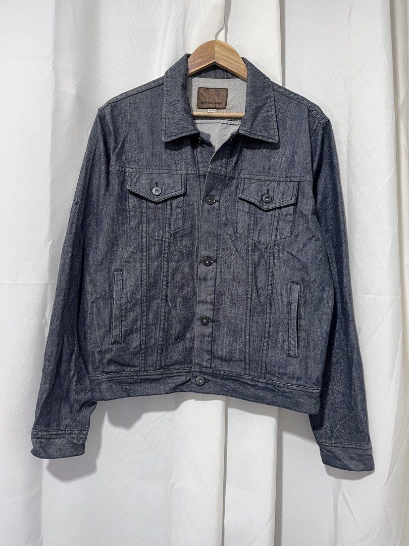 Bossini Jeans Raw Denim Jacket Size L (Category: Coats, Jackets and Outerwear) located in Baguio. Submitted by miisthyshop.ph (Listing ID 1465308893, Image 1). Description: BOSSINI JEANS Size L Dems: Length 24.5 inches Chest flat lay measure 22 inch Sleeves 27 inches Fabric Composition: The jacket is made from a blend of 70% cotton and 30% polyester, which provides a mix of natural breathability and enhanced durability or wrinkle resistance Mine 