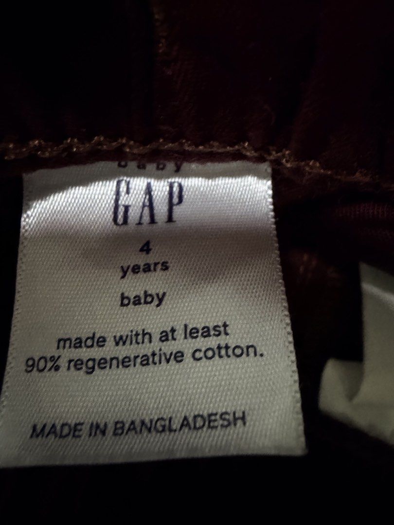 Boys jogger pants baby GAP (Category: Babies & Kids Fashion) located in Taguig. Submitted by aileenraymnd (Listing ID 1465268270, Image 2). Description: Baby Gap Size 4 .