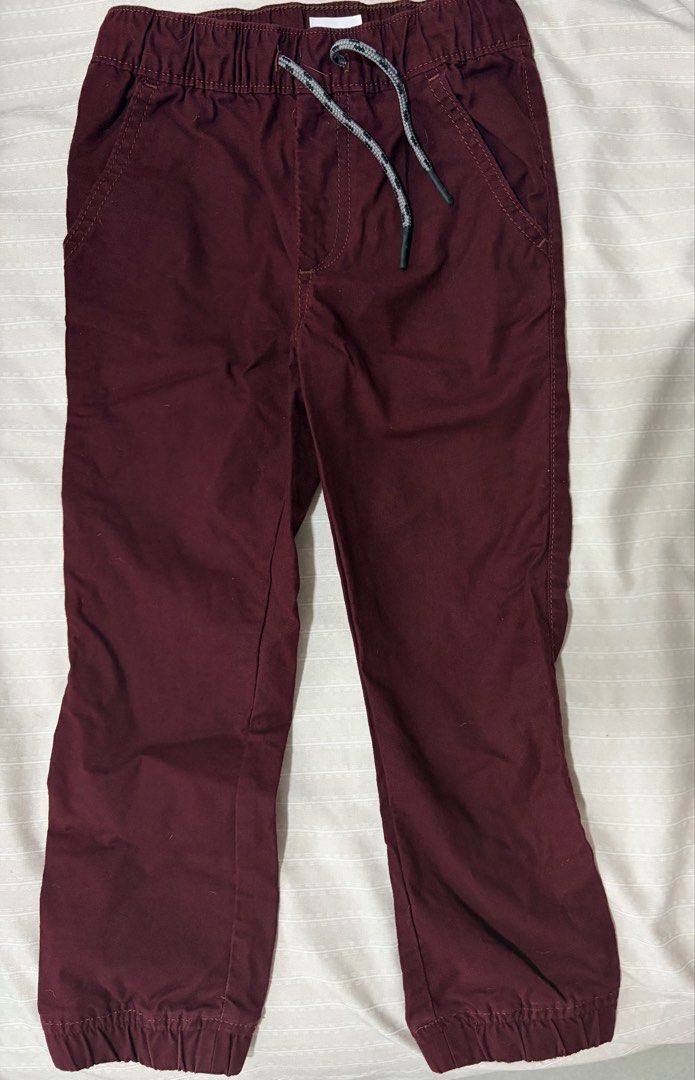 Boys jogger pants baby GAP (Category: Babies & Kids Fashion) located in Taguig. Submitted by aileenraymnd (Listing ID 1465268270, Image 1). Description: Baby Gap Size 4 .