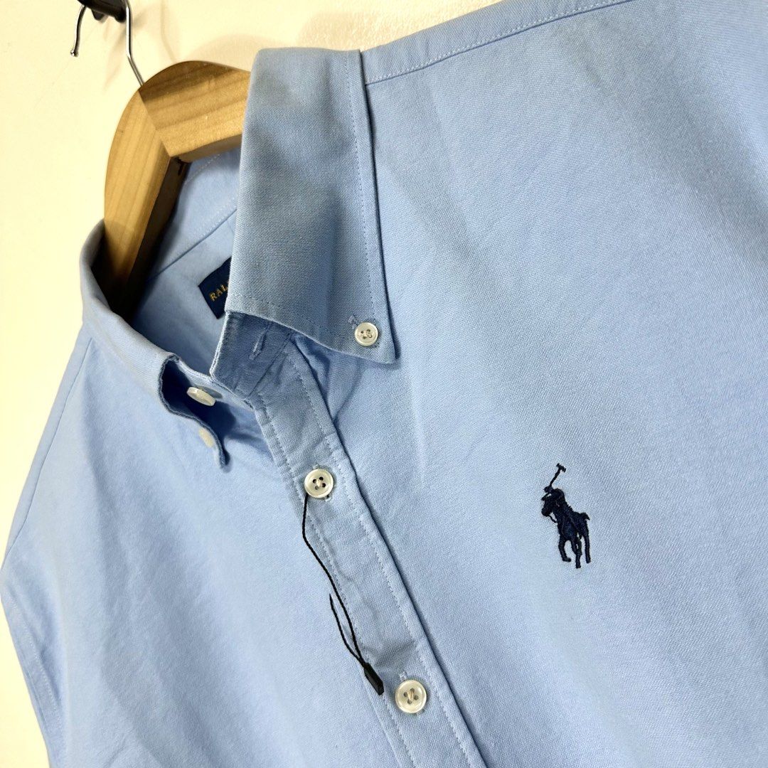 Brand new Ralph Lauren Button down Long sleeves (Category: Formal Shirts) located in Manila. Submitted by dane.closet (Listing ID 1465340543, Image 3). Description: Brand new Ralph Lauren Button down Long sleeves Size: Small on tag best fit to Medium Dimension: 21x29 Brand new No flaws at all Authentic/Original Price: 3500 ✔️COD via Lalamove ✔️Door to door delivery via J&T express ✔️Open for meetups around Makati Area Dm me 💯.
