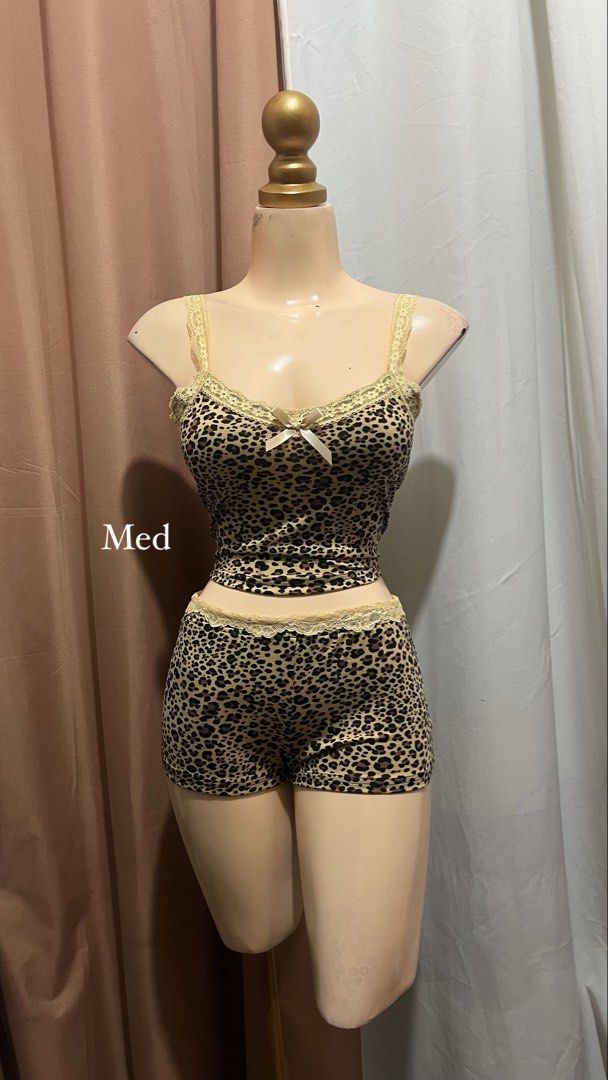 Brandnew coords (Category: Sets or Coordinates) located in Manila. Submitted by ac.collections (Listing ID 1465334347, Image 1). Description: All items r brandnew.