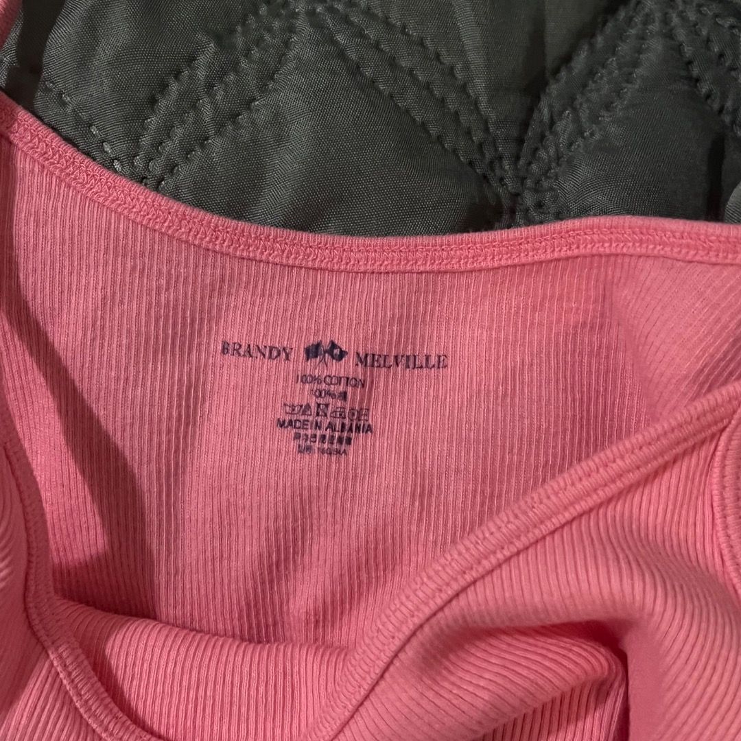 BRANDY MELVILLE Skylar Ribbed Tank (Category: Sleeveless) located in Pasay City. Submitted by jikookscart_ (Listing ID 1465185733, Image 3). Description: .