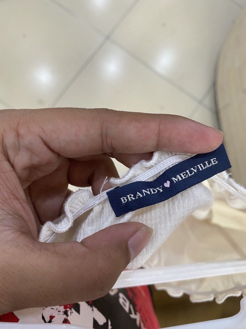 brandy merville (Category: Longsleeves) located in Manila. Submitted by vizcarrach03925 (Listing ID 1465185455, Image 2). Description: .