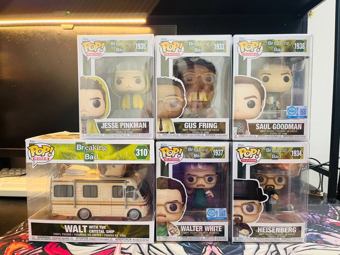 Breaking Bad Funko Pop Vinyl Figures Complete Set (Category: Designer & Blind Box Toys) located in Manila. Submitted by ralphej (Listing ID 1465271306, Image 1). Description: Breaking bad Set 7.5k Walter FSE Heisenberg jesse Pinkman Gus Fring Saul Goodman FSE Walter w Crystal Ship .