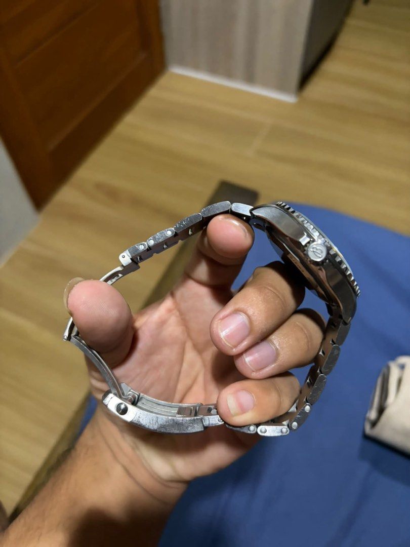 Breitling SuperOcean Automatic 46 sea wolf (Category: Men's Watches) located in Manila. Submitted by valourmaison (Listing ID 1465379605, Image 2). Description: .