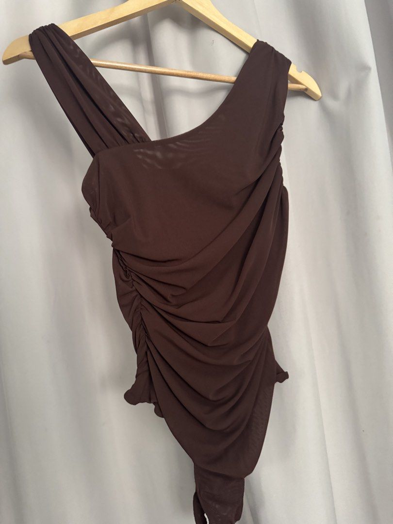 Brown BLOUSE the label (Category: Blouses) located in Quezon City. Submitted by prelovedsaleitems (Listing ID 1465179503, Image 2). Description: .