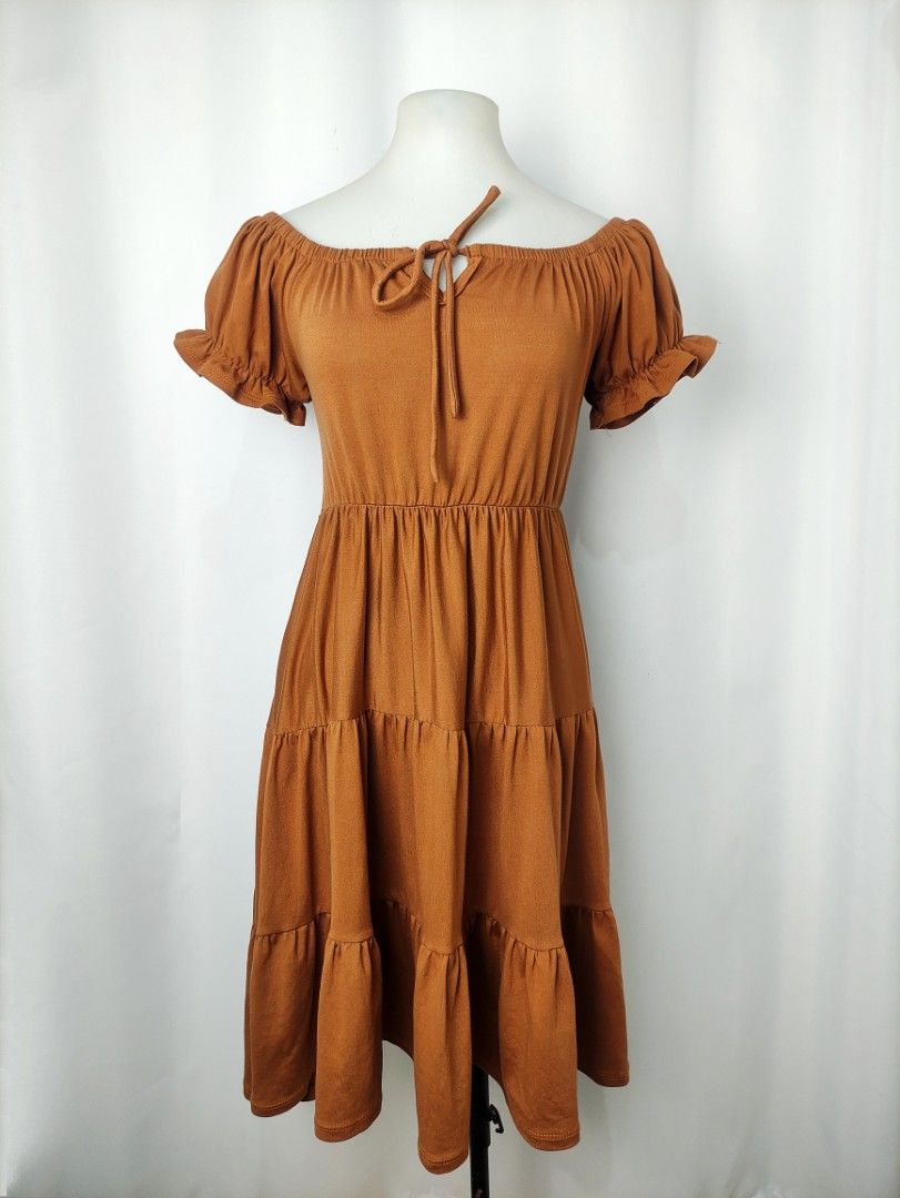Brown Dress (Category: Dresses) located in Caloocan City. Submitted by happystar.e0dc1b (Listing ID 1465198775, Image 2). Description: ⚠️PLEASE CLICK THE IMAGE TO SEE THE SIZE⚠️ FB PAGE: IPPEUNI AGASSI Location: Caloocan City ❌ No haggling ❌ No when worn ❌ No "more pics" ❌ No flaws, unless stated ❌ Request for specific measurements of neck, arm, shoulder etc will not be entertained.
