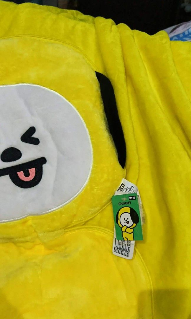 BT21 Chimmy Blanket with Zipper (Category: K-Wave Merchandise) located in Quezon City. Submitted by 4_leaf_clover (Listing ID 1465342680, Image 2). Description: on-hand ready to ship loc. bulacan sdd/jnt payo only dm.