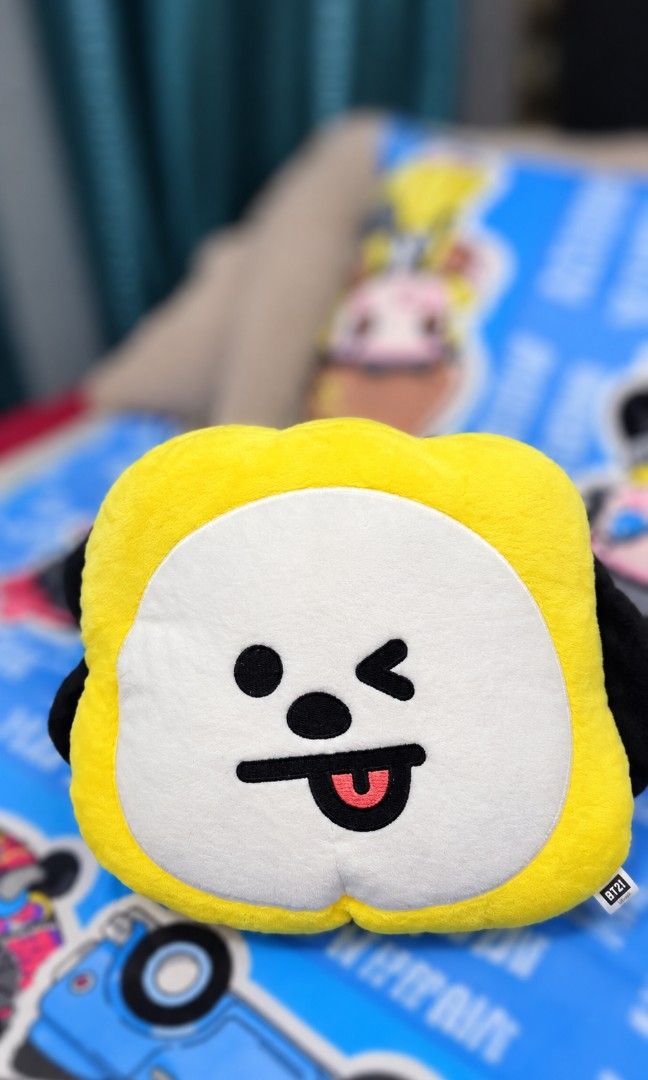 BT21 Chimmy Blanket with Zipper (Category: K-Wave Merchandise) located in Quezon City. Submitted by 4_leaf_clover (Listing ID 1465342680, Image 1). Description: on-hand ready to ship loc. bulacan sdd/jnt payo only dm.