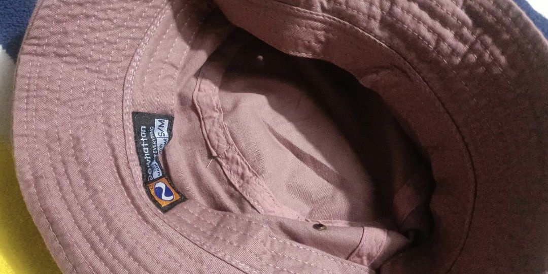 Bucket hat (Category: Caps & Hats) located in General Santos City (Dadiangas). Submitted by japan-ukay (Listing ID 1465332731, Image 3). Description: .