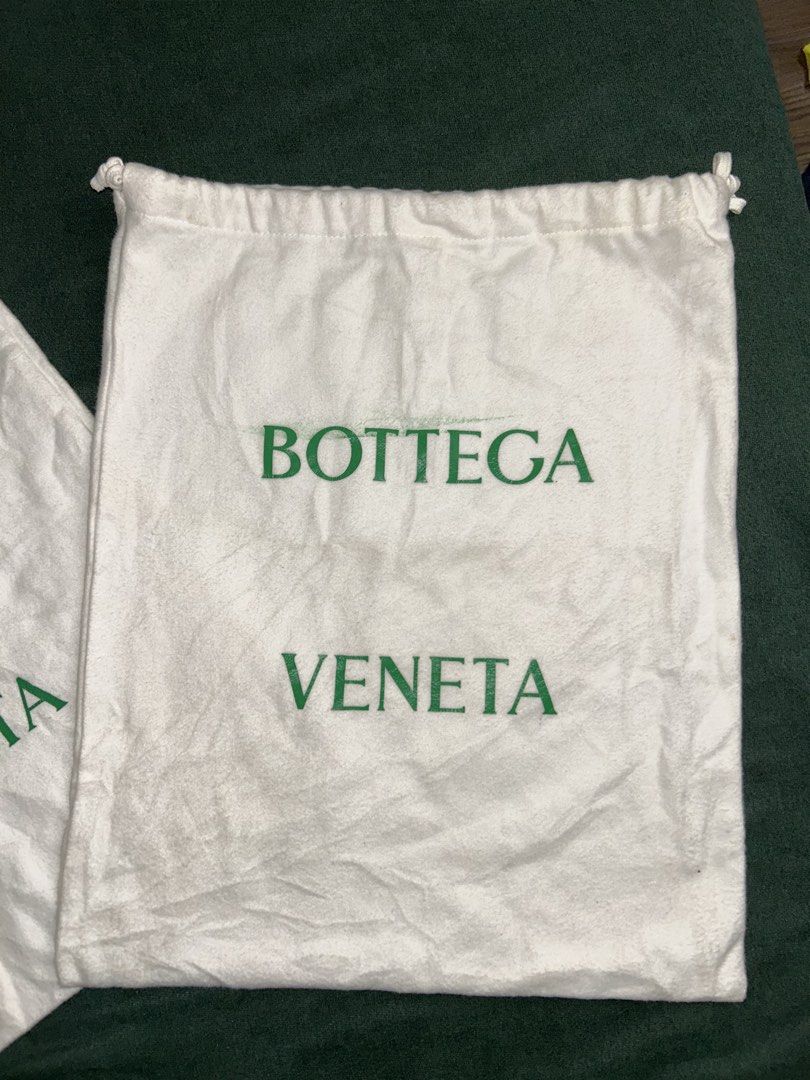 BUNDLE BOTTEGA VENETA DUST BAG (Category: Luxury Bags & Wallets) located in General Santos City (Dadiangas). Submitted by grasya_12 (Listing ID 1465319532, Image 3). Description: DUST BAG - Signs of usage - need wash - Measurements indicated.