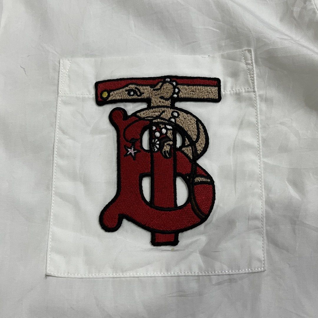 BURBERRY GOLDEN BUTTON POLO LONGSLEEVES (Category: Luxury Apparel) located in Marikina City. Submitted by arniejane23 (Listing ID 1465352858, Image 3). Description: BURBERRY GOLDEN BUTTON POLO LONGSLEEVES SIZE MEDIUM WOMENS DIMENSION width - 19.5 length - 27.5 NO ISSUE/NO FLAWS EXCELLENT ASNEW CONDITION!! 📩📩📩.
