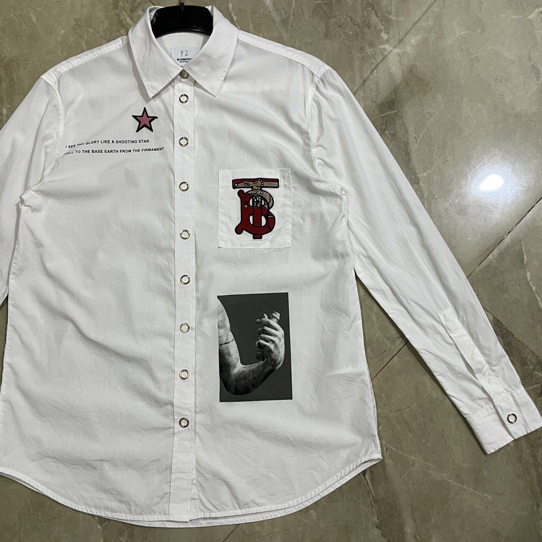BURBERRY GOLDEN BUTTON POLO LONGSLEEVES (Category: Luxury Apparel) located in Marikina City. Submitted by arniejane23 (Listing ID 1465352858, Image 2). Description: BURBERRY GOLDEN BUTTON POLO LONGSLEEVES SIZE MEDIUM WOMENS DIMENSION width - 19.5 length - 27.5 NO ISSUE/NO FLAWS EXCELLENT ASNEW CONDITION!! 📩📩📩.