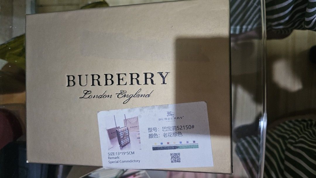 Burberry Like New Mini Bag (Category: Luxury Bags & Wallets) located in Quezon City. Submitted by Ley97 (Listing ID 1465281346, Image 3). Description: •like new • comes with box and dust bag.