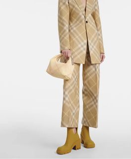 (Category: ) located in . Submitted by thefashiongarage.co (Listing ID 1465223249, Image 1). Description: .