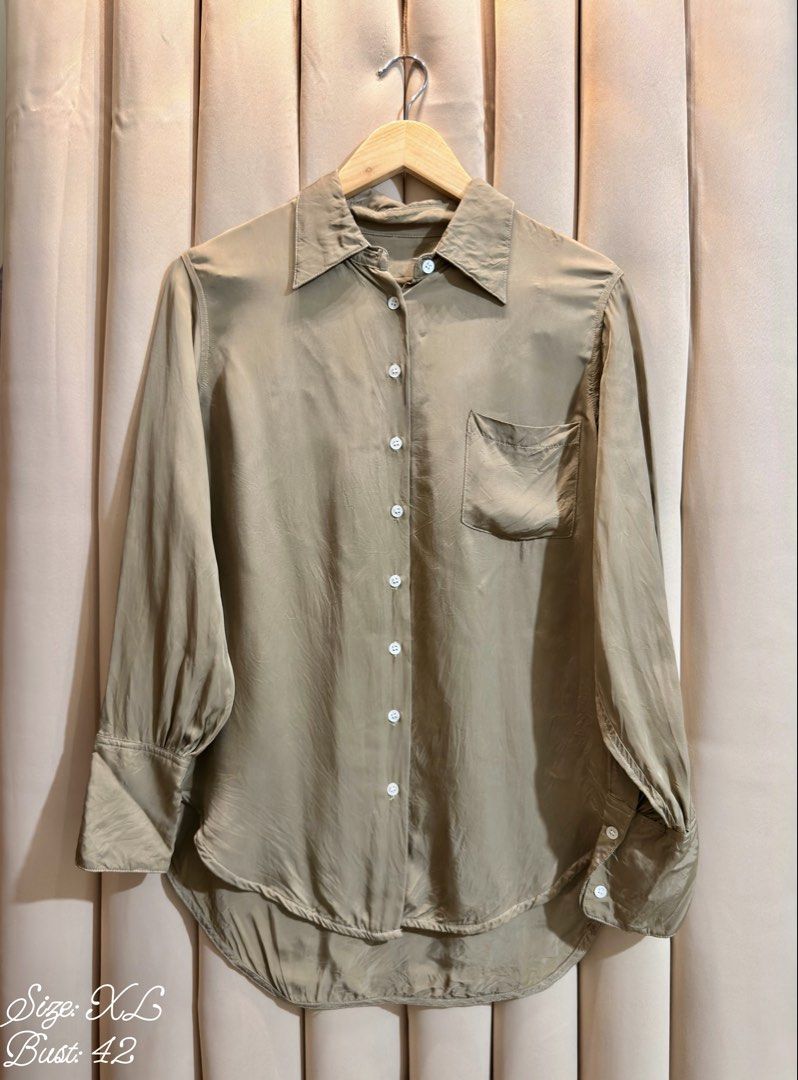 Button Down Longsleeve (Category: Longsleeves) located in Manila. Submitted by glamstylemnl (Listing ID 1465231609, Image 1). Description: ♡ SIZE: XL ♡ BUST: 42 ♡ Swipe left to see the actual color & details ♡ satin-like finish / relaxed fit / single chest pocket ♡ HQ • 10/10 ♡ Ready to wear 👚.