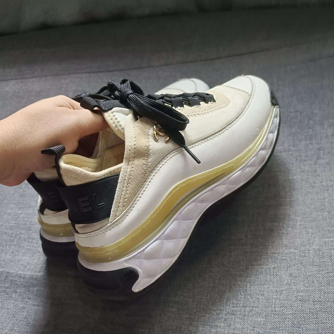 C H AN EL (Category: Sneakers) located in Valenzuela. Submitted by meloluxcollections (Listing ID 1465270094, Image 3). Description: .