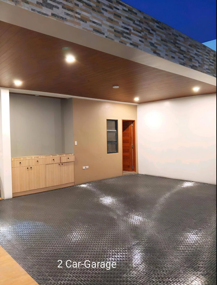 Caimito, Molave Park house and lot (Category: House & Lot) located in Quezon City. Submitted by jmpgutierrez (Listing ID 1465177895, Image 2). Description: For sale: Caimito, Molave Park house and lot Merville, Parañaque City Lot area: 305 sqm Floor area: 370 sqm Residential House and lot 2-storey 5 BR 5 T&B Maid’s and driver’s quarters with own T&B Patio 2-car garage Direct to seller Asking price: PHP 38,000,000 https://www.pgr.com.ph/residentia