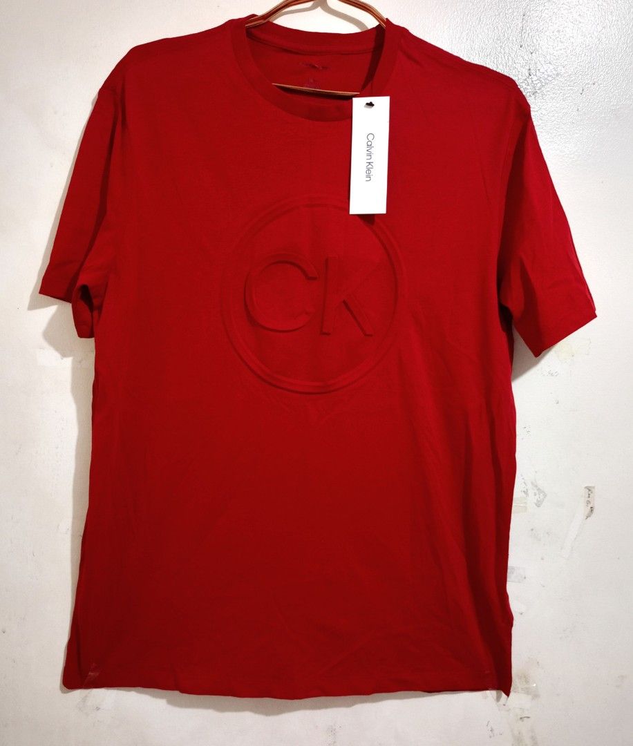 Calvin Klein S/M (Category: Tshirts & Polo Shirts ) located in Las Pinas. Submitted by vanitystorehouse (Listing ID 1465321652, Image 1). Description: - brand new with tag - bought in US - available size Small and med.