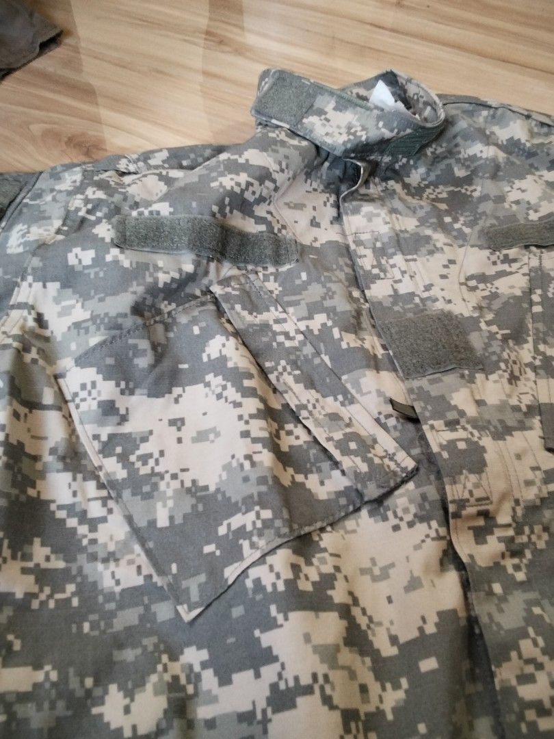 Camouflage army Combat uniform (Category: Coats, Jackets and Outerwear) located in Calasiao. Submitted by alluringvenus.thriftshop (Listing ID 1465240458, Image 3). Description: very good condition brand new with tags from USA balik bayan box.