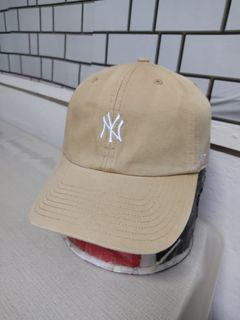 (Category: ) located in . Submitted by ek_thriftstore90 (Listing ID 1465354825, Image 1). Description: .