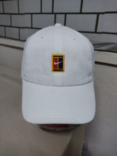 (Category: ) located in . Submitted by ek_thriftstore90 (Listing ID 1465338738, Image 1). Description: .