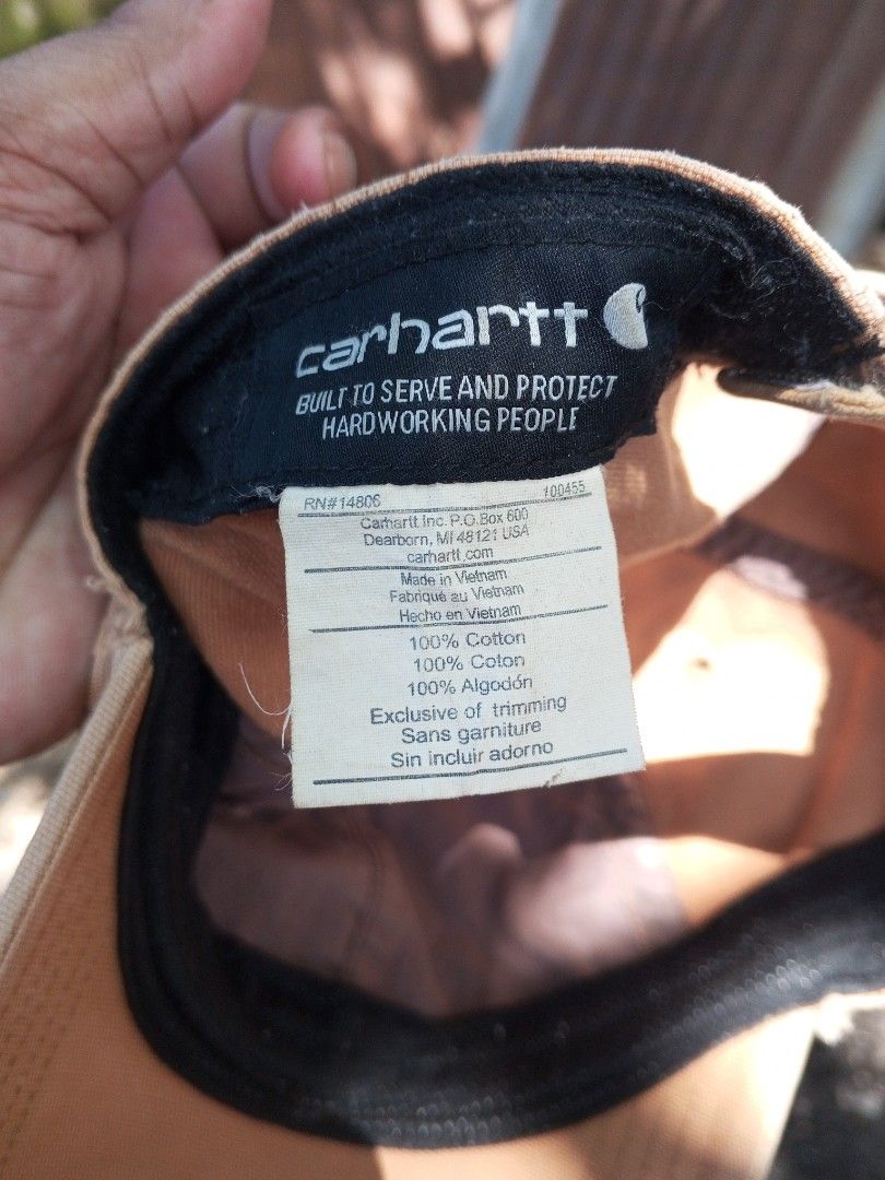 CARHARTT leather patch (Category: Caps & Hats) located in Manila. Submitted by pagatpatan59259 (Listing ID 1465320192, Image 3). Description: CARHARTT leather patch price: 850.
