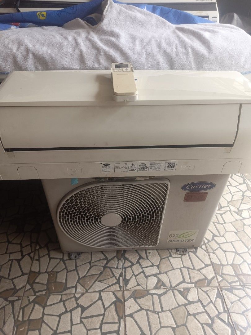 Carrier split type 1.5hp with install (Category: Air Conditioning and Heating) located in Quezon City. Submitted by andrewlovesmama (Listing ID 1465212964, Image 1). Description: Baka need nio split type 1.5hp no hidden issue Complete parts and accesories Ksma na installation 10ft copper tubing Bihira lng nagamit Tipid sa kuryente 2yr old Free diliver na rin Ako mismo magiinstall History: galing pong condo..