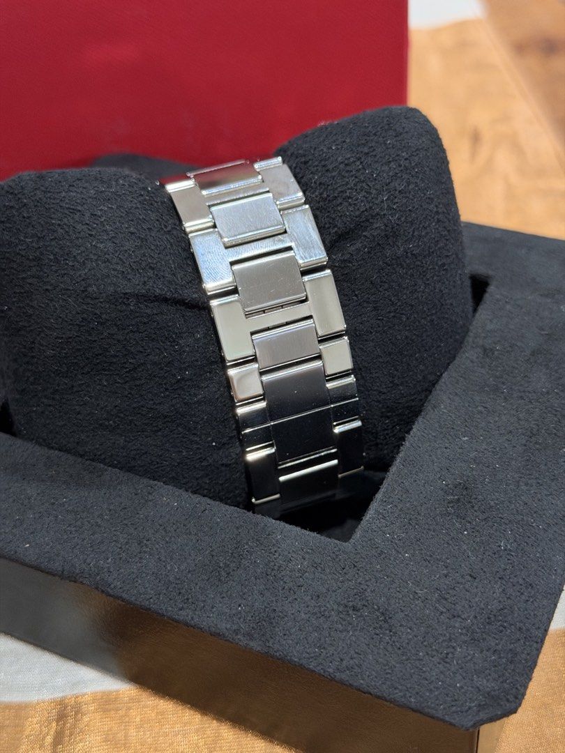 Cartier Tank Solo XL (Category: Luxury Watches) located in Santa Rosa. Submitted by ktd312 (Listing ID 1465184539, Image 3). Description: Cartier Tank Solo XL - Ref. W5200028 - 2017 - Double Box, Complete Links, with Card.
