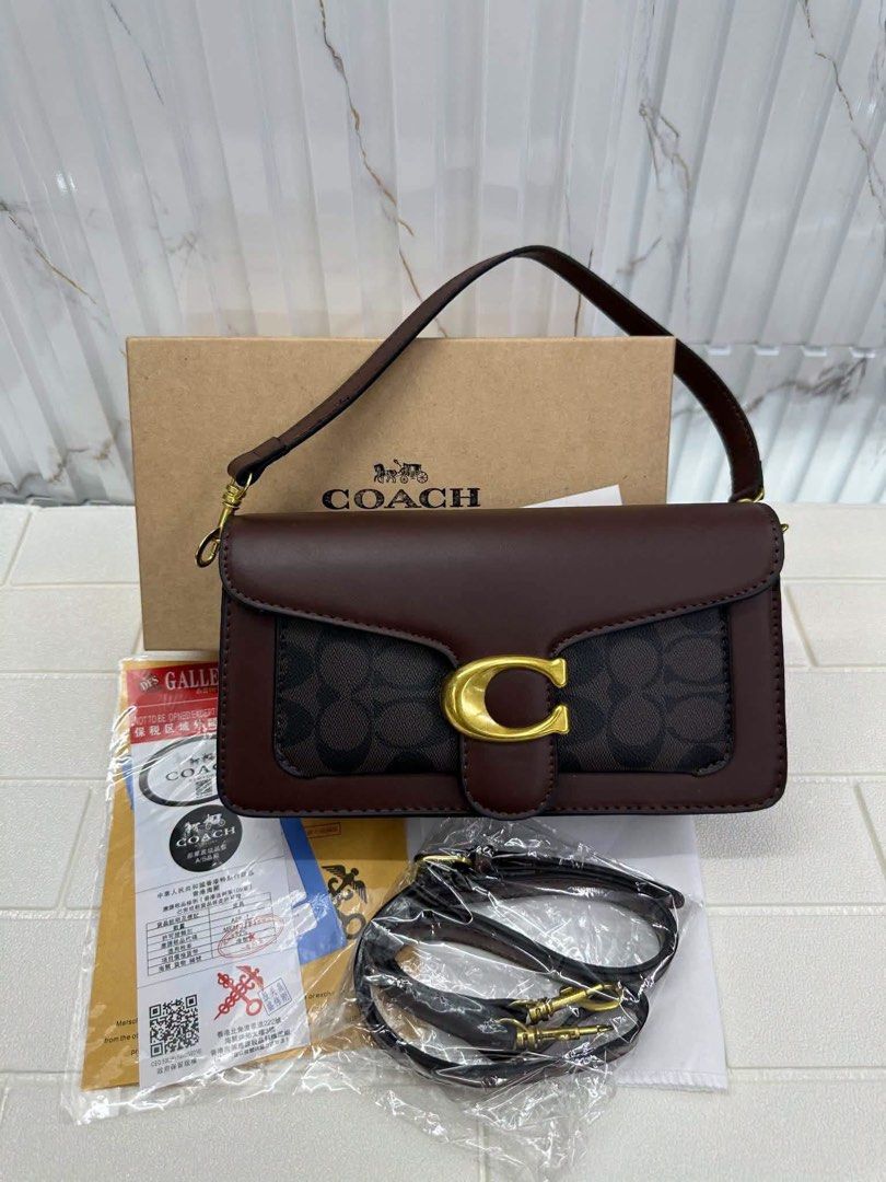 CCH Tabby Shoulder Bag (Category: Luxury Bags & Wallets) located in Manila. Submitted by mimi4373 (Listing ID 1465337267, Image 2). Description: VIETNAM CCH shoulder bag - Comes complete with original dust box and auth card. Pwedeng pwede pang gift. SEALED.