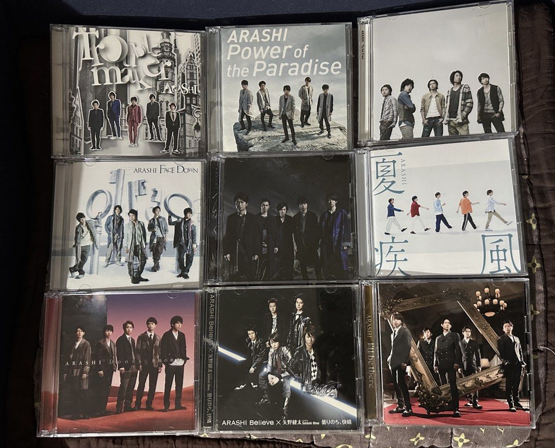 CD Arashi and TWICE (Category: CDs & DVDs) located in Rodriguez. Submitted by pwestoonlinestore (Listing ID 1465377246, Image 2). Description: 100 pesos each .