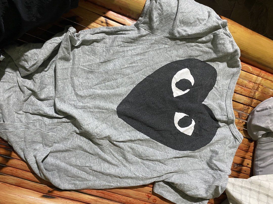CDG PLAY FOR WOMEN (Category: Others Tops) located in Iloilo. Submitted by gooddeal_2025 (Listing ID 1465381987, Image 2). Description: for women aspack.
