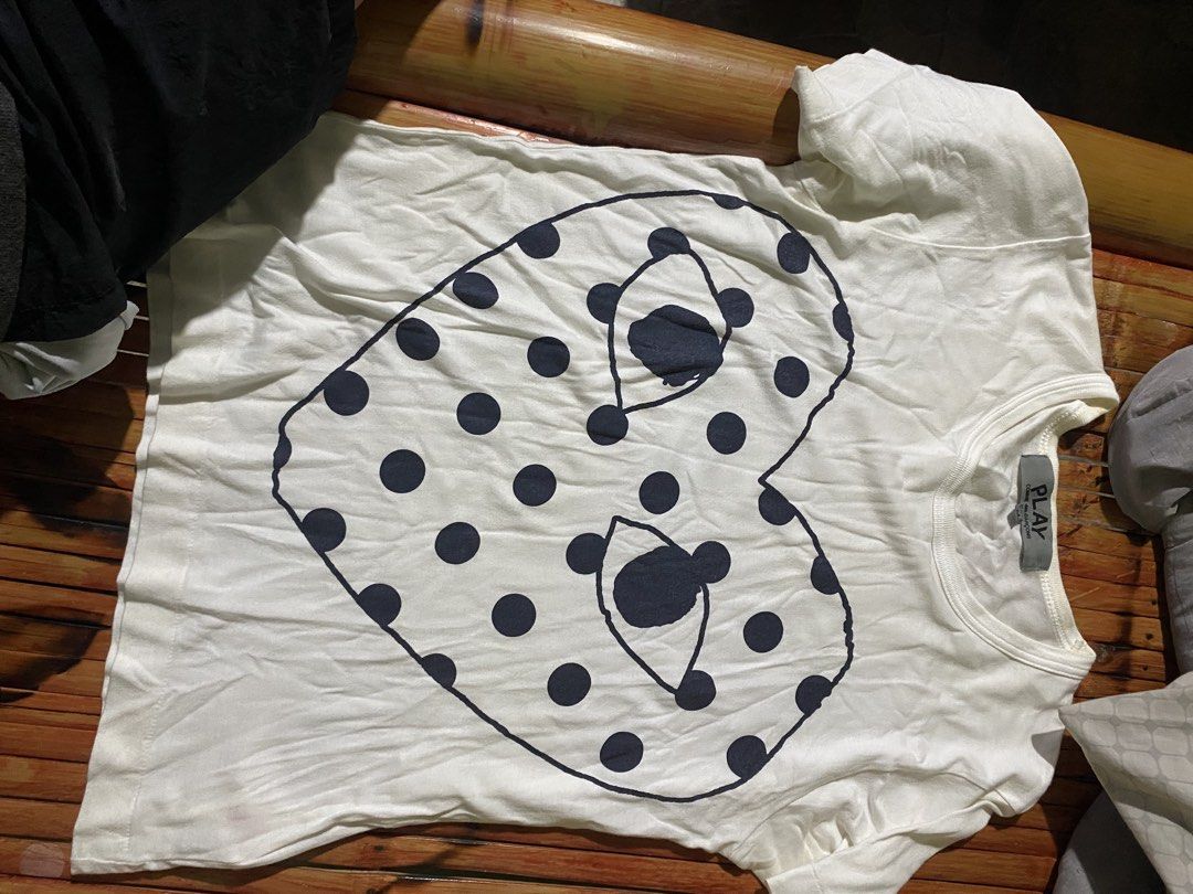 CDG PLAY FOR WOMEN (Category: Others Tops) located in Iloilo. Submitted by gooddeal_2025 (Listing ID 1465381987, Image 3). Description: for women aspack.
