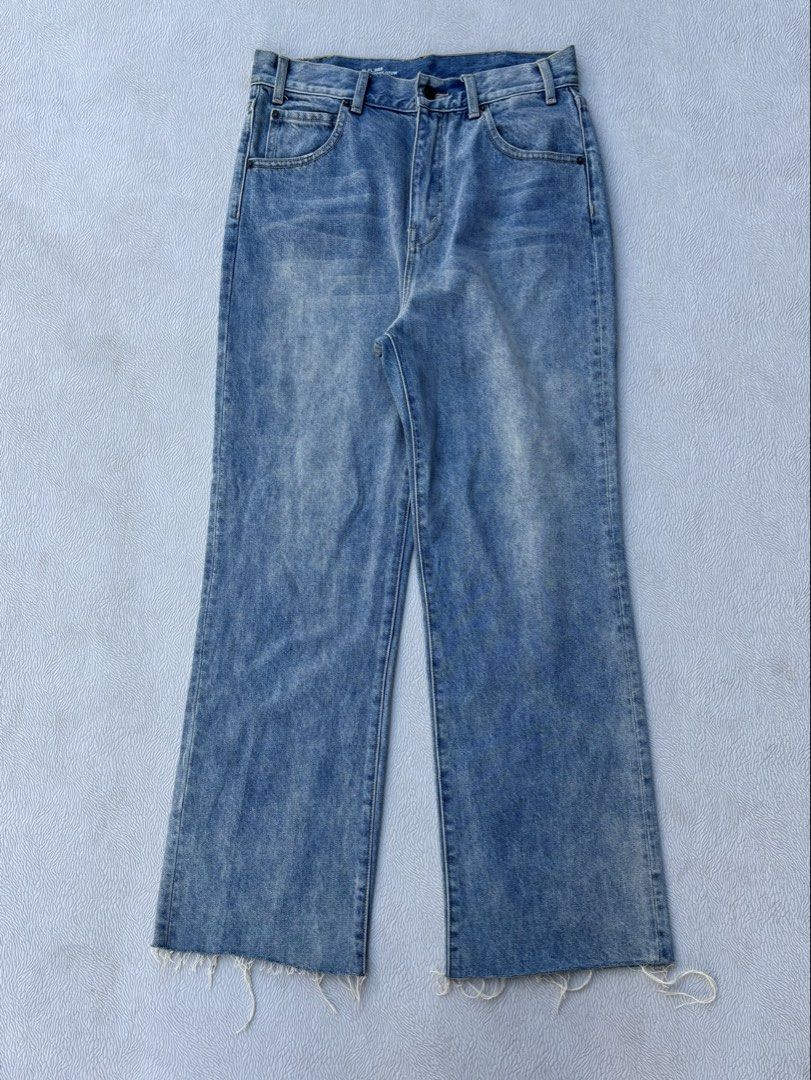 Celine Denim Pants (Category: Jeans) located in Baybay. Submitted by thrift.ed2023 (Listing ID 1465211545, Image 1). Description: Celine Denim Pants 28” to 30” Waistline 42” Waitsline 9.5” Leg Opening No Issue Need Wash .