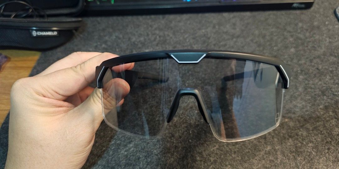 Chamelo Music Shield Gen 1 (Category: Sunglasses & Eyewear) located in Caloocan City. Submitted by hizoka122415 (Listing ID 1465176495, Image 1). Description: Selling my Chamelo Music Shield Gen 1 Sunglasses Bought from US Condition: 9.8/10 Used - Like Brand New. Prestine condition, works perfectly fine with no issues. Perfect for Cycling, Running, and other outdoor sports and activities. Included: Original retail box Glasses itself Charging cabl