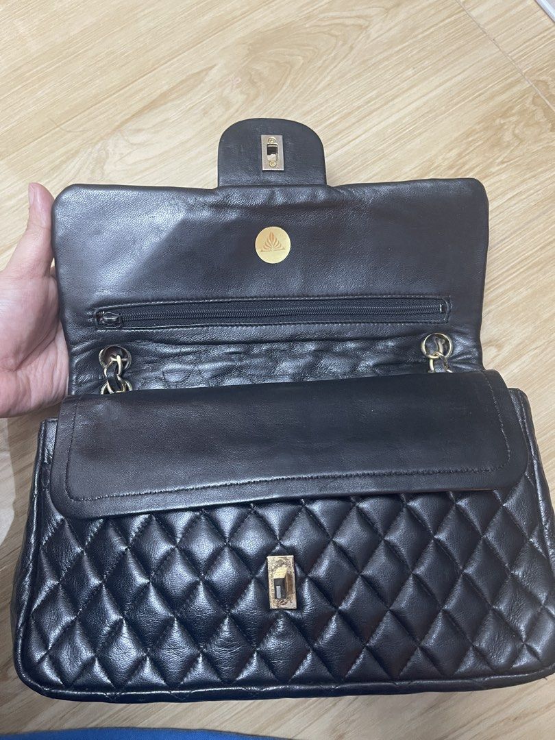 Chanel (Category: Luxury Bags & Wallets) located in Aparri. Submitted by laheybels (Listing ID 1465190721, Image 3). Description: .