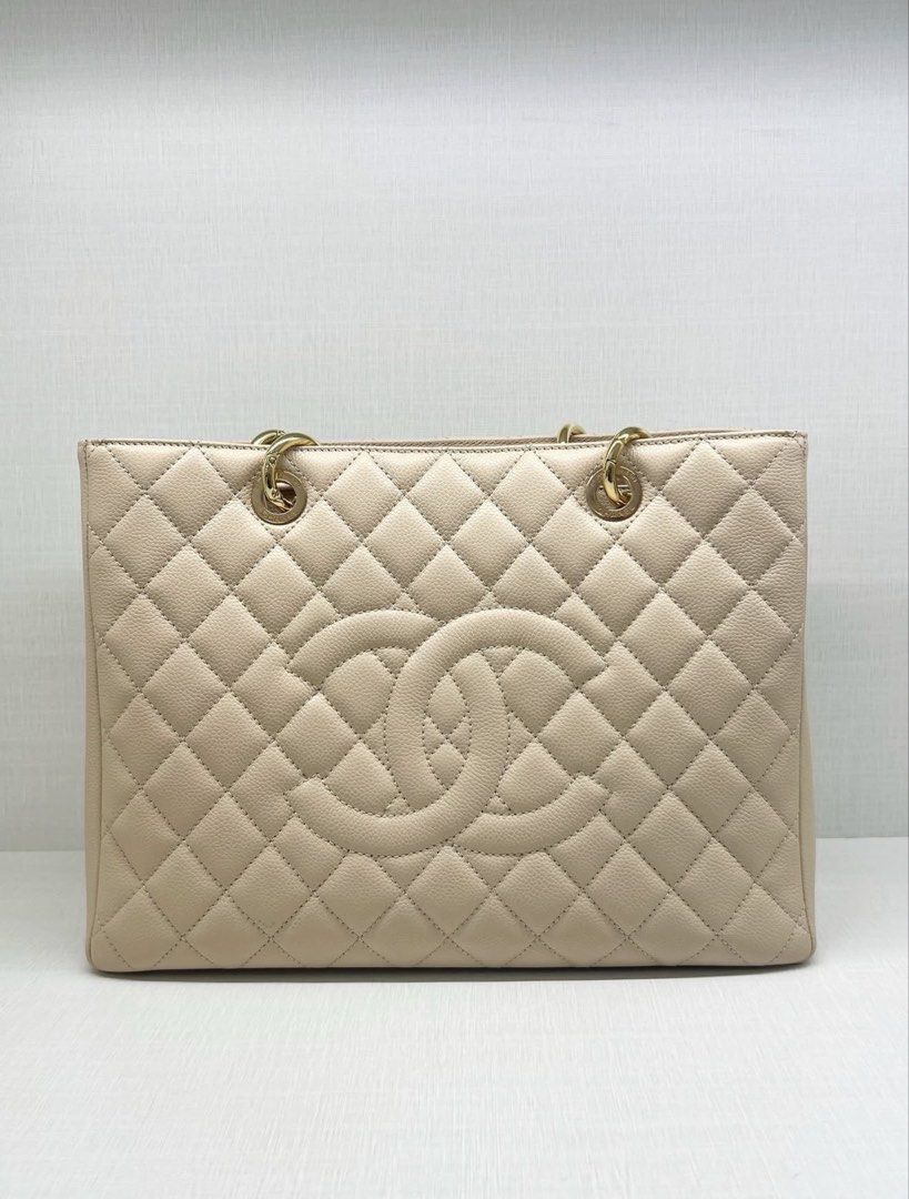Chanel Caviar GST (Category: Luxury Bags & Wallets) located in Lipa City. Submitted by curated.luxury (Listing ID 1465270735, Image 2). Description: Disclaimer: We are an independent reseller. We are not affiliated with or officially connected to the brand mentioned above. All trademarks belong to their respective owners. 100% Authentic, Money back guarantee We accept Credit Card, Cash and Bank Transfers We have physical store located at Gastrohu