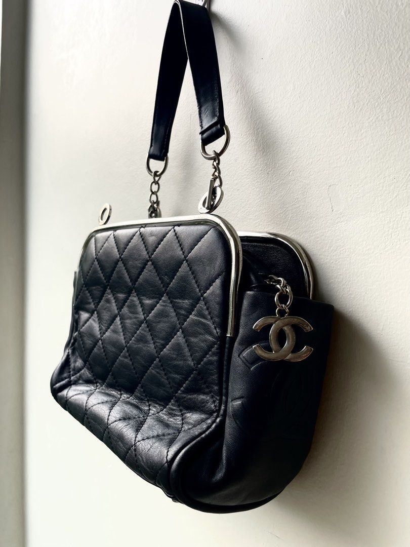 Chanel Pre-Owned Metal Lambskin (Category: Shoulder Bags) located in Butuan. Submitted by prestigephilippines (Listing ID 1465230112, Image 3). Description: Complete tags Excellent condition No issues Shipping worldwide 🌍.