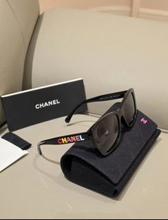 (Category: ) located in . Submitted by luxdesignerbrand (Listing ID 1465315369, Image 1). Description: .