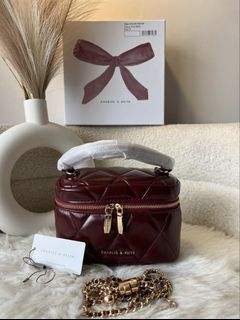 (Category: ) located in . Submitted by preloved.closet2 (Listing ID 1465378321, Image 1). Description: .
