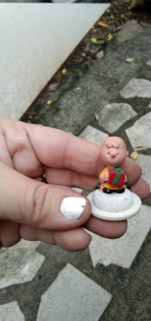 Charlie brown figure (Category: Kids Toys) located in Quezon City. Submitted by eidorableshop (Listing ID 1465183562, Image 3). Description: .