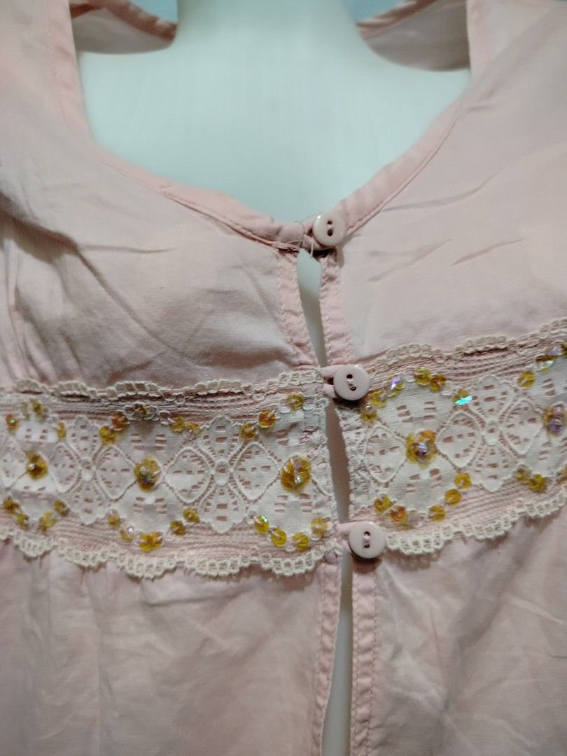 charming light pink short-sleeve top (Category: Others Tops) located in Tacurong. Submitted by doonafinds (Listing ID 1465361655, Image 2). Description: .