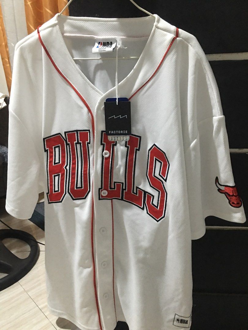chicago bulls baseball shirt (Category: Tshirts & Polo Shirts ) located in Marilao. Submitted by joelheather02 (Listing ID 1465207497, Image 1). Description: .