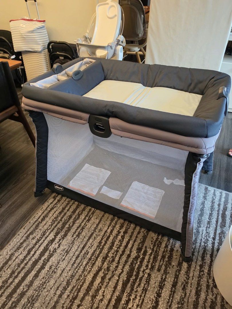 Chicco playpen crib good as new, missing base mat (Category: Cots & Cribs) located in Taguig. Submitted by fortheloveofmi.ph (Listing ID 1465329154, Image 2). Description: .