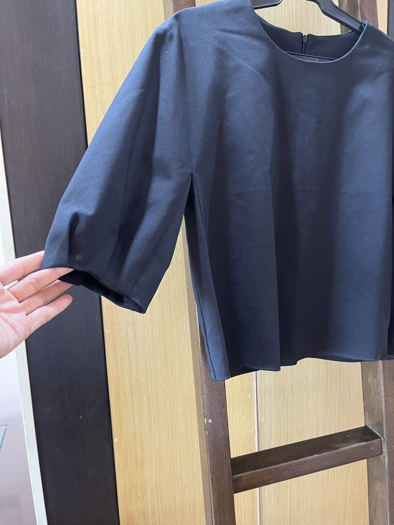 Chloé Blouse (Category: Blouses) located in Muntinlupa City. Submitted by jane226ph (Listing ID 1465205447, Image 2). Description: Brand New • Never Used Elegant and timeless piece Classic Black Fits: Small to Medium Gifted / Extra Piece No occasion to use, so we’re letting it go. Original purchase details unavailable. Authenticity cannot be independently verified. Sold as-is.