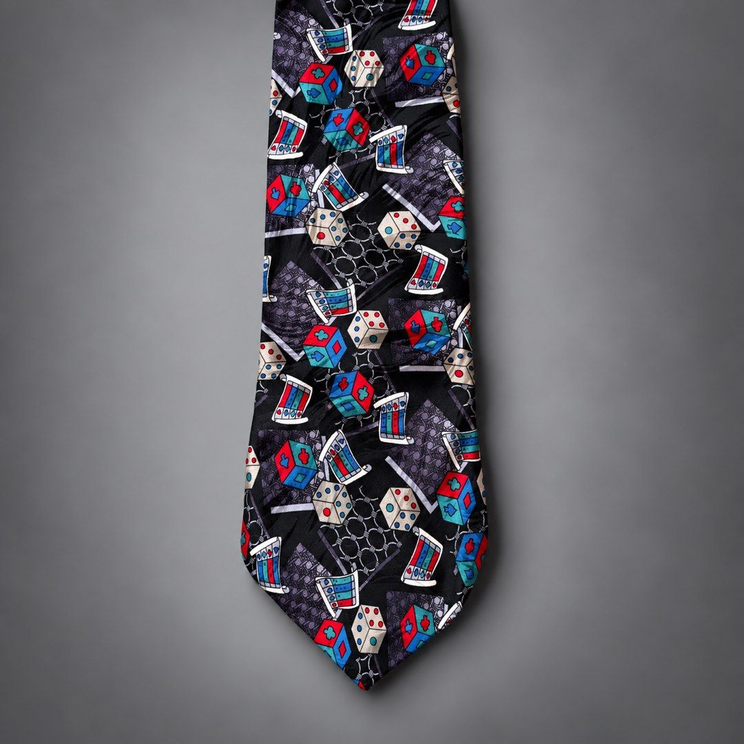 CHRISTIAN DIOR NECK TIE (Category: Luxury Accessories) located in Taguig. Submitted by clarrk95 (Listing ID 1465267232, Image 2). Description: Christian Dior Neck Tie PRICE: ₱600 ONLY! ✅ brandnew condition ✅ add shipping fee ✅ ignoring LP inquiry Shipping: Lalamove | J&T | LBC Location: Taguig📍 Payment: Gcash | Bank | Cash DM for more detailed pics.📩.