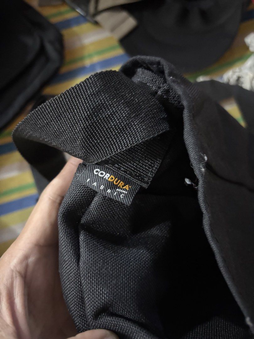 Chuck (Category: Sling Bags) located in Banga. Submitted by akosiloco (Listing ID 1465331325, Image 3). Description: Good as new No issue Plus sf.